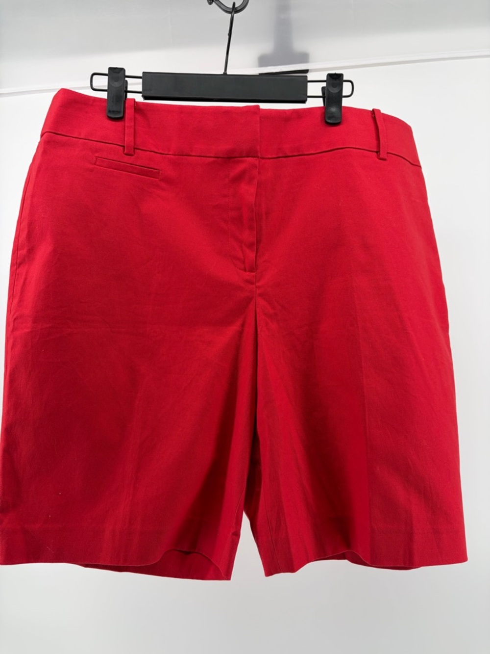 Ann Taylor  LOFT "Julie" 10" Classic Woven Shorts Size 14, Red NWT